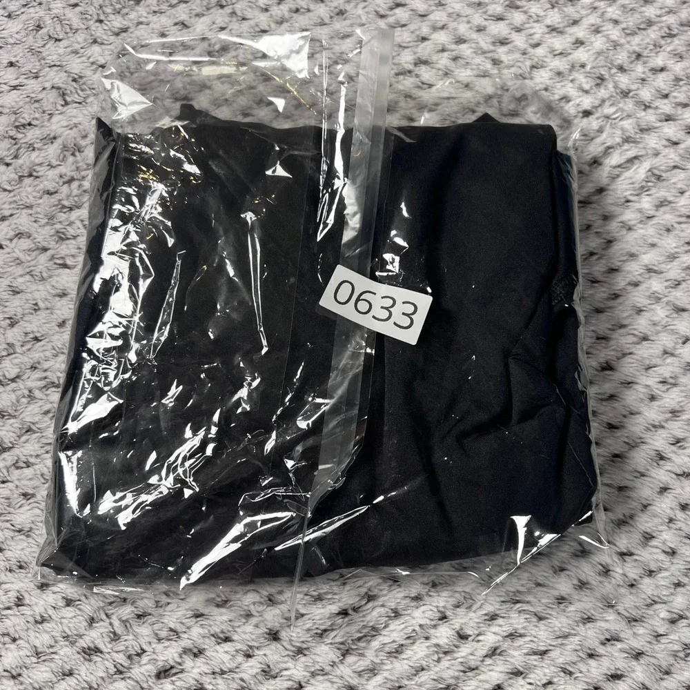 Under Armour Boys HeatGear‎ Compression Long Sleeve Shirt Size YXL Black Fitted